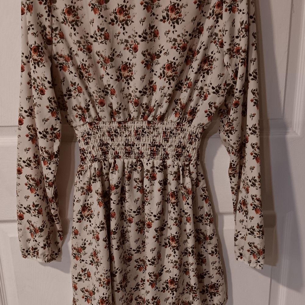 Flower cream color dress with flowers
